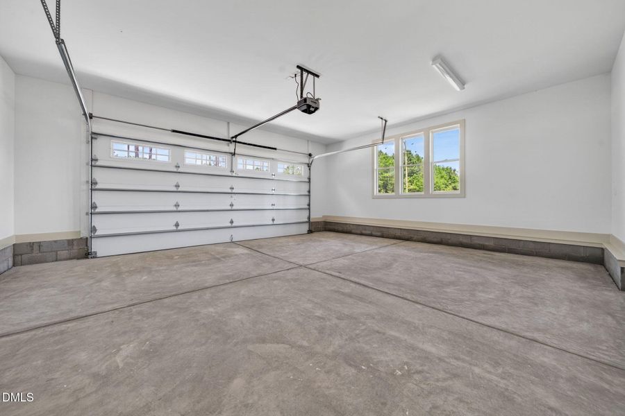 43-web-or-mls-12601 Burgess -43