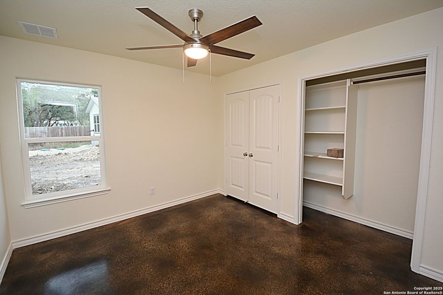 Spacious, unfurnished interior of a new home in , Spring Branch (Image 8).