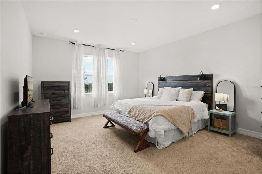 Furnished interior view inside a new home in , Orlando (Image 11).