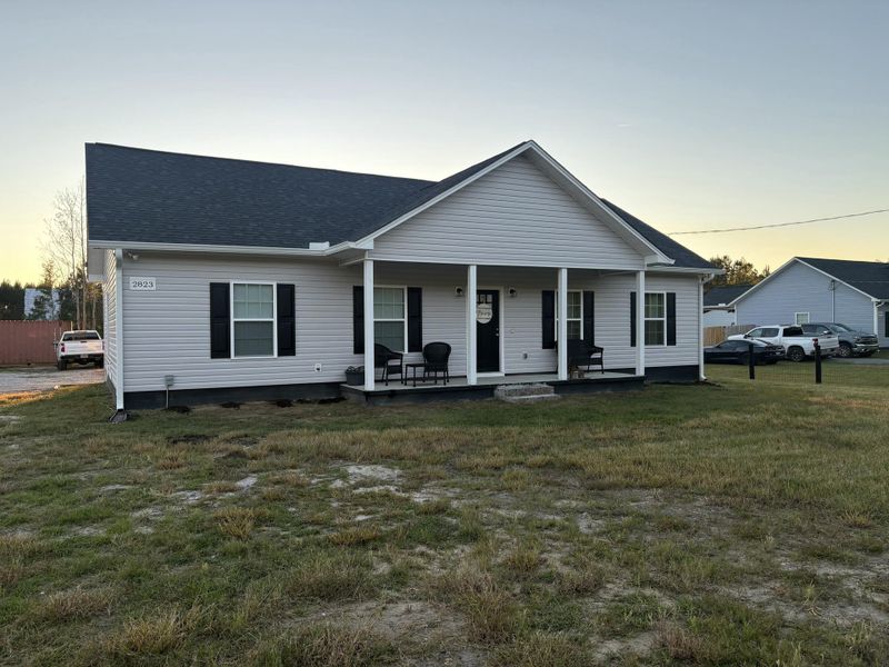 Exterior details and patio area of a home in , Holly Hill (Image 21).
