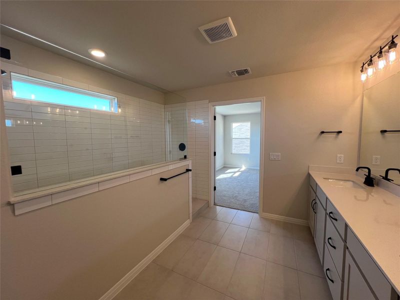 Furnished interior view inside a new home in Rolling Glen, Hutto (Image 5). Furnished interior view inside a new home in Rolling Glen, Hutto (Image 5).
