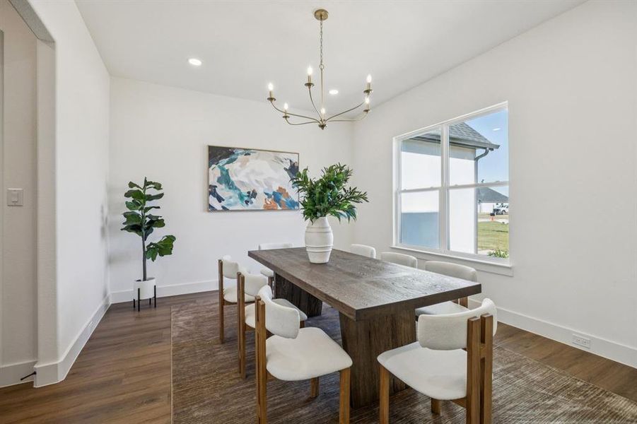 Furnished interior view inside a new home in , Waxahachie (Image 11).