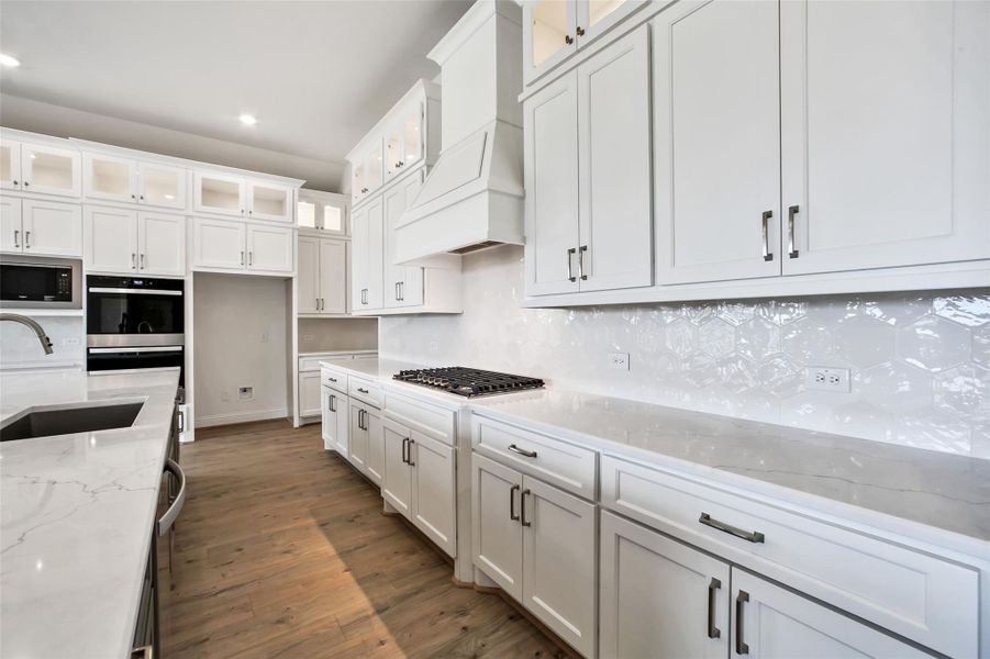 Image 39 of a home in Del Bello Lakes 60'. Image 39 of a home in Del Bello Lakes 60'.