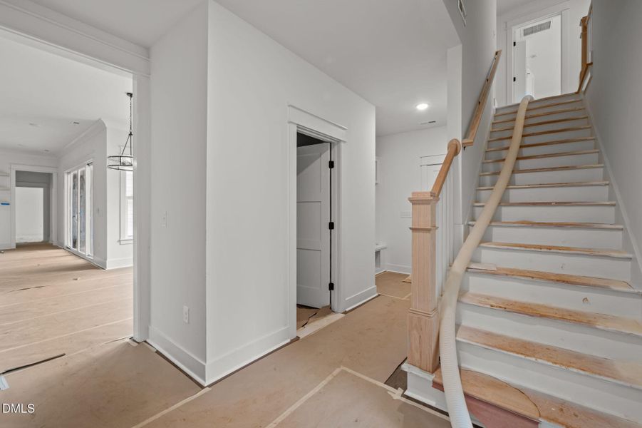 93-web-or-mls-P1097660