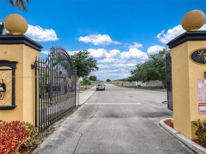 Front exterior of a new home in , Sebring, FL, highlighting curb appeal (Image 18). Front exterior of a new home in , Sebring, FL, highlighting curb appeal (Image 18).