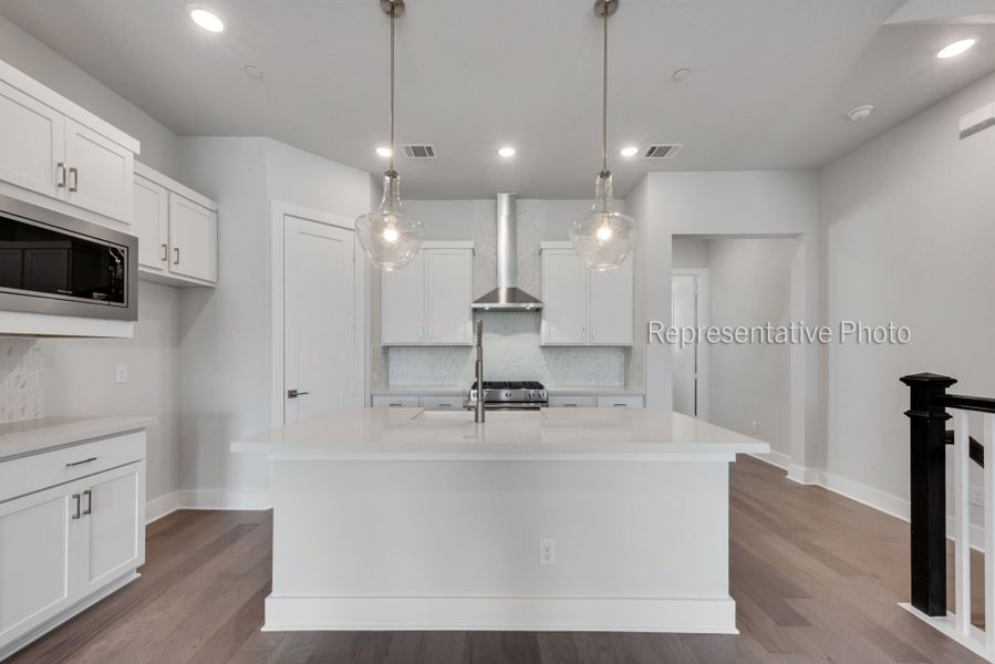 Photo representation of the Aberdeen floorplan. Colors, finishes and options will vary. Photo representation of the Aberdeen floorplan. Colors, finishes and options will vary.