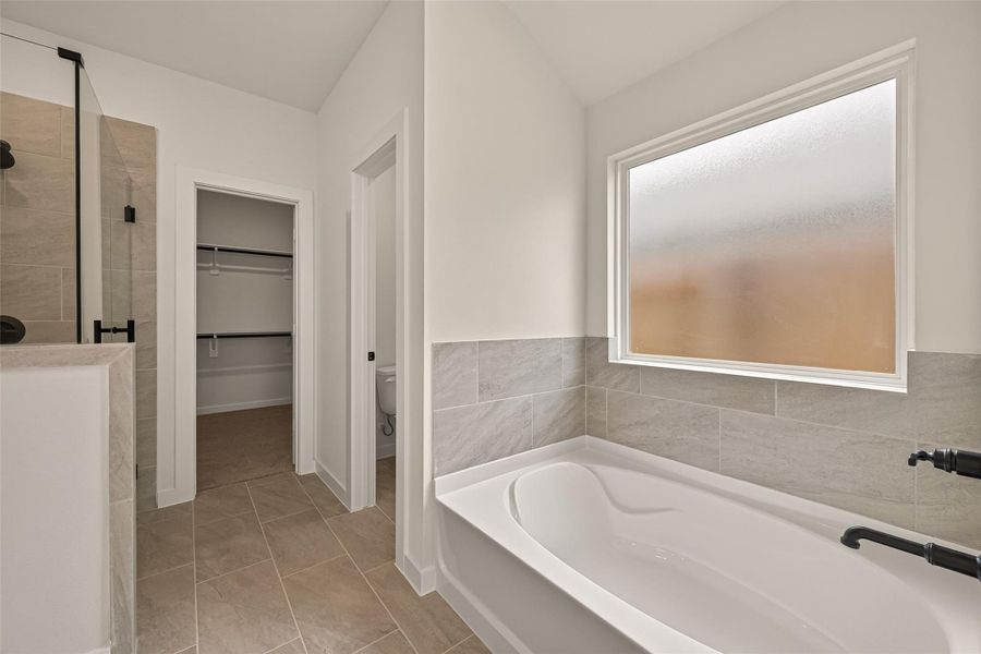 Furnished interior view inside a new home in Foxtail Palms, Manvel (Image 7). Furnished interior view inside a new home in Foxtail Palms, Manvel (Image 7).