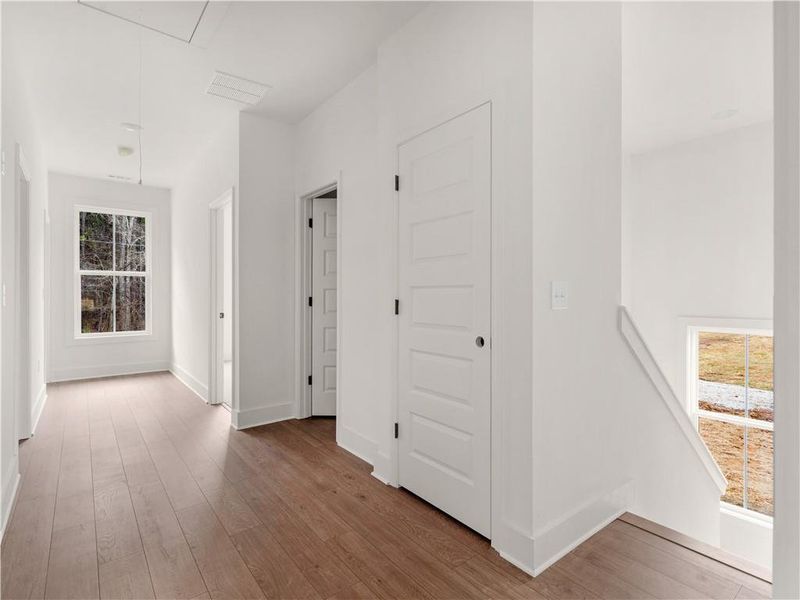 Spacious, unfurnished interior of a new home in , Mansfield (Image 38).