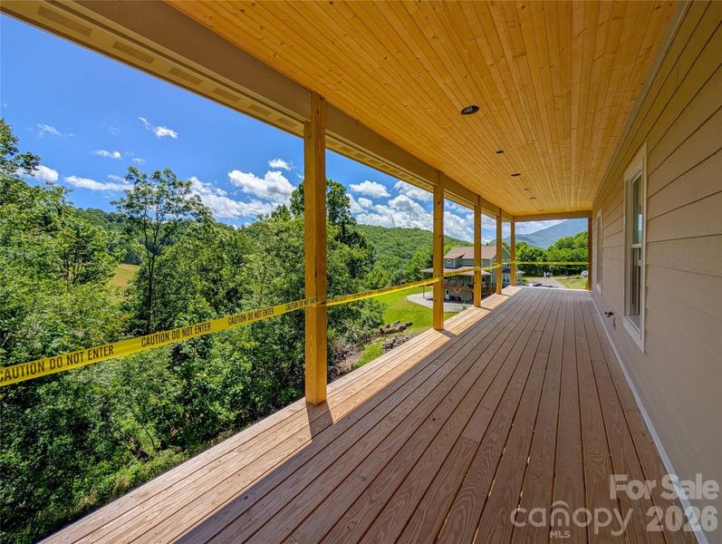 Exterior details and patio area of a home in , Burnsville (Image 19).