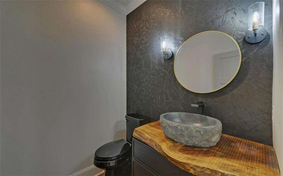 Close-up of interior finishes inside a home in , Clarkesville (Image 20).