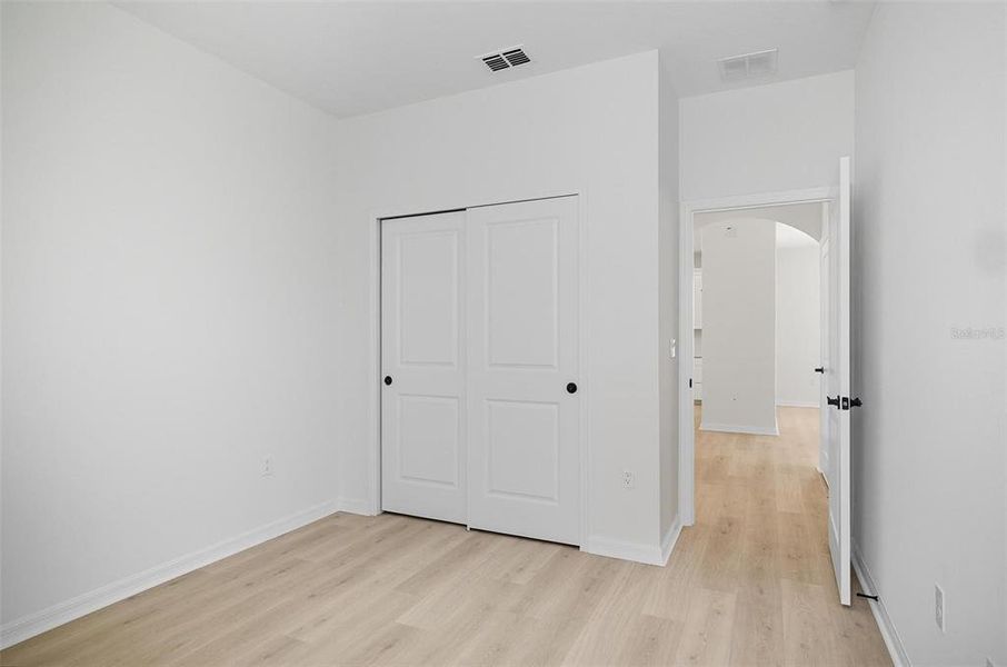 Spacious, unfurnished interior of a new home in Matanzas Cove, Palm Coast (Image 33).