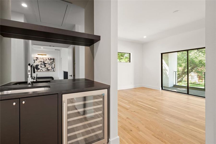 Furnished interior view inside a new home in , Dallas (Image 14).