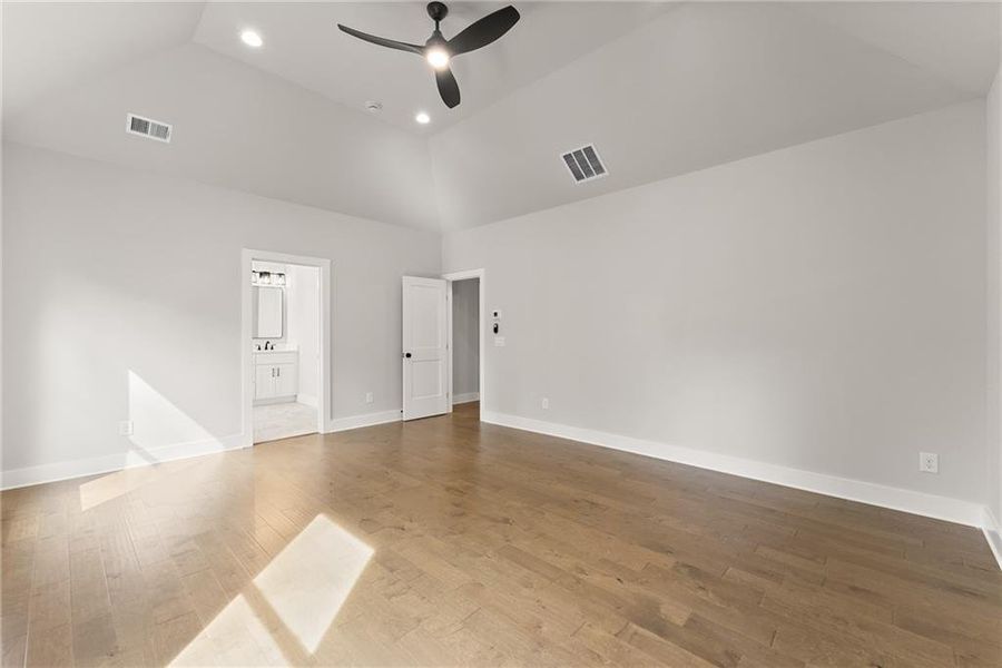 Spacious, unfurnished interior of a new home in , Dawsonville (Image 25). Spacious, unfurnished interior of a new home in , Dawsonville (Image 25).