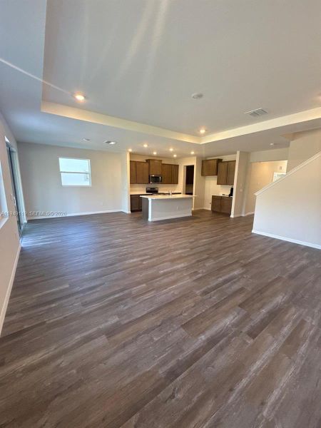 Spacious, unfurnished interior of a new home in , Land O' Lakes (Image 17).