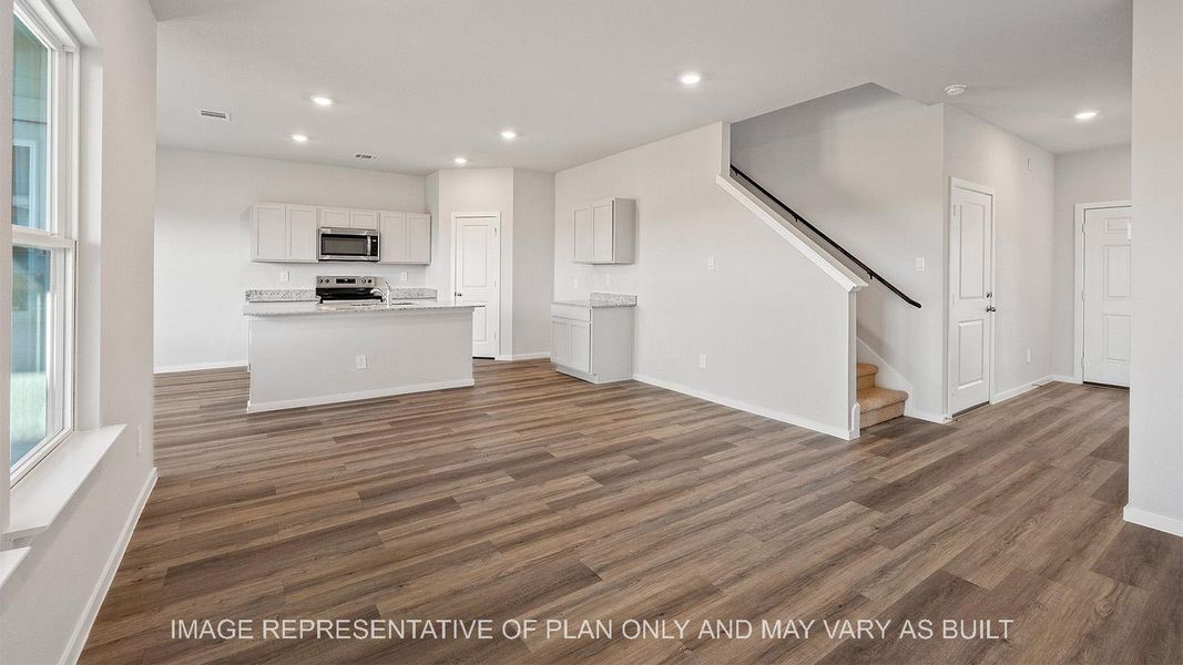 Spacious, unfurnished interior of a new home in Midtown Reserve, College Station (Image 10).