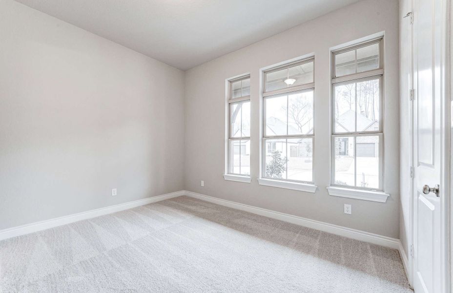 Spacious, unfurnished interior of a new home in The Highlands 55′, Porter (Image 29).