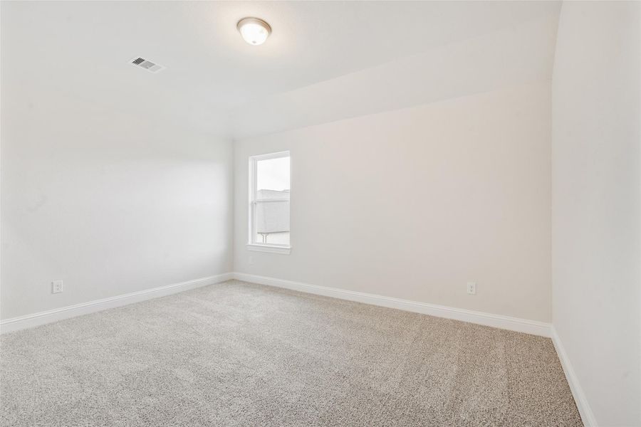 Spacious, unfurnished interior of a new home in Brookewater, Rosenberg (Image 36).