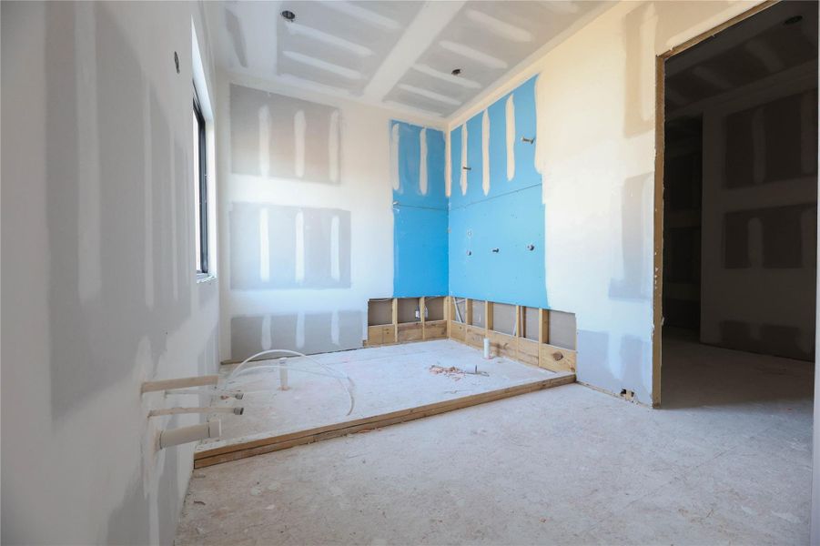 Primary Bath will have a soak tub & glass-encased walk-in shower.