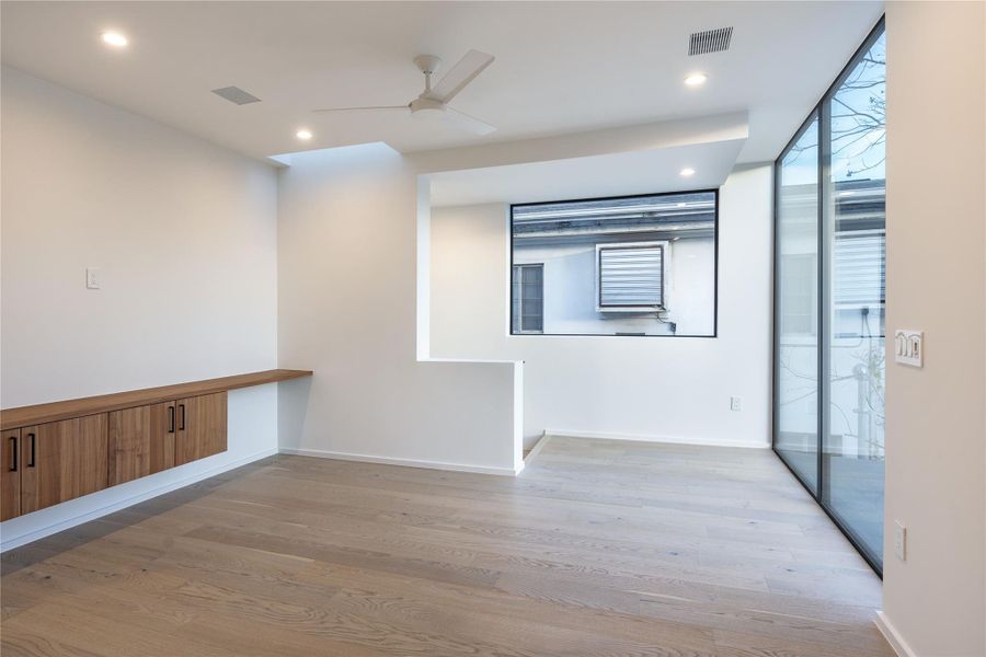 Image 25 of a home in .