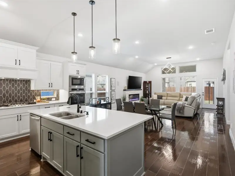 Furnished interior view inside a new home in , Mansfield (Image 6).