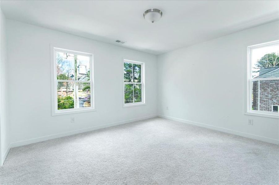 Spacious, unfurnished interior of a new home in , Kennesaw (Image 18).