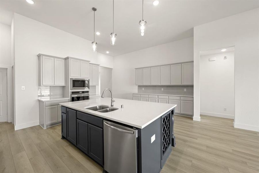 1915 Silvercreek- Kitchen-3 1915 Silvercreek- Kitchen-3