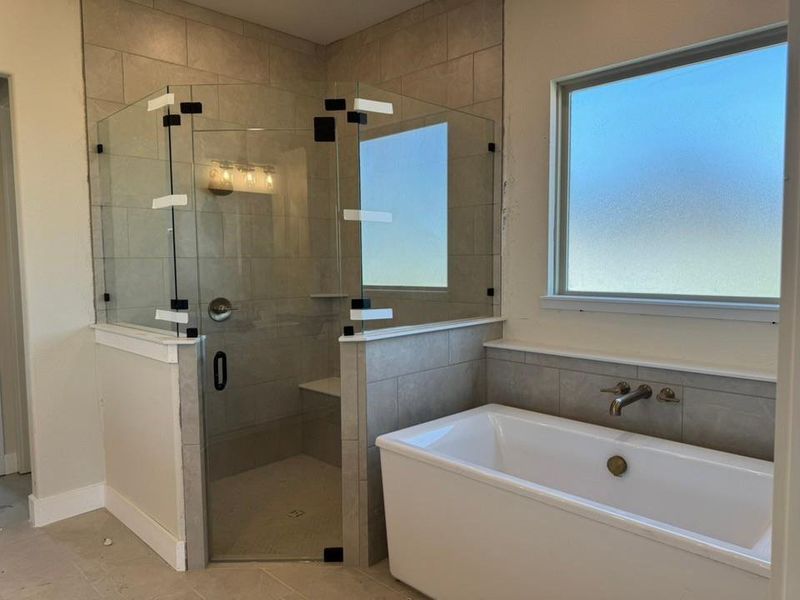 Furnished interior view inside a new home in Rocky Top, Krum (Image 5).