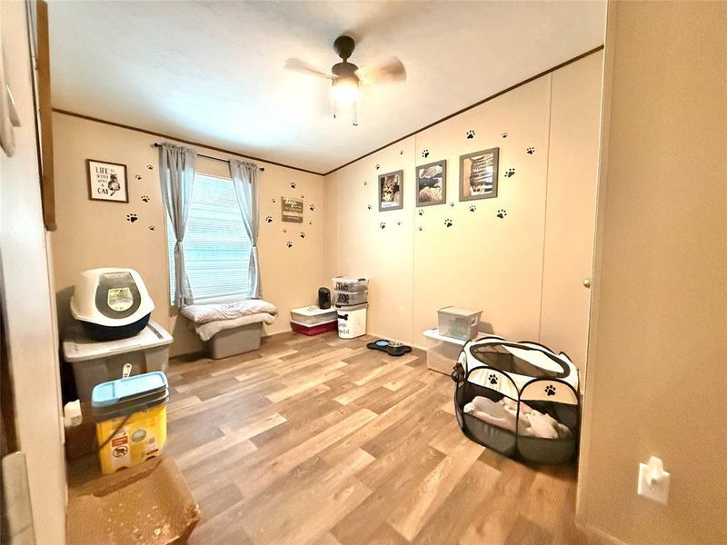 Furnished interior view inside a new home in , Gun Barrel City (Image 9).