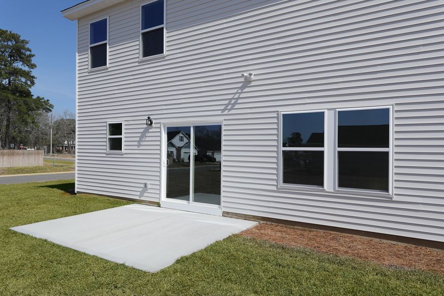 Exterior details and patio area of a home in Garden Grove, Conway (Image 3).