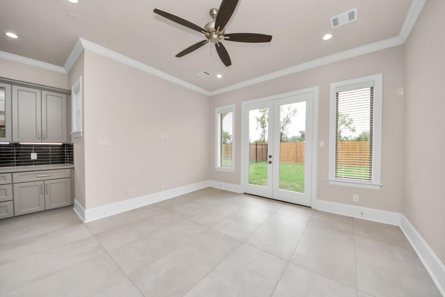 Spacious, unfurnished interior of a new home in , Houston (Image 31).