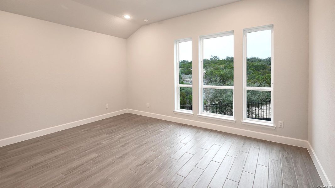 Spacious, unfurnished interior of a new home in Johnson Ranch 55', Bulverde (Image 17).