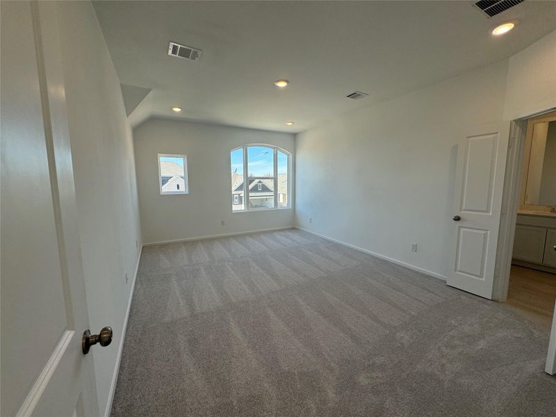 Pics are not of actual home. They are a representative of a home of the same floor plan Pics are not of actual home. They are a representative of a home of the same floor plan