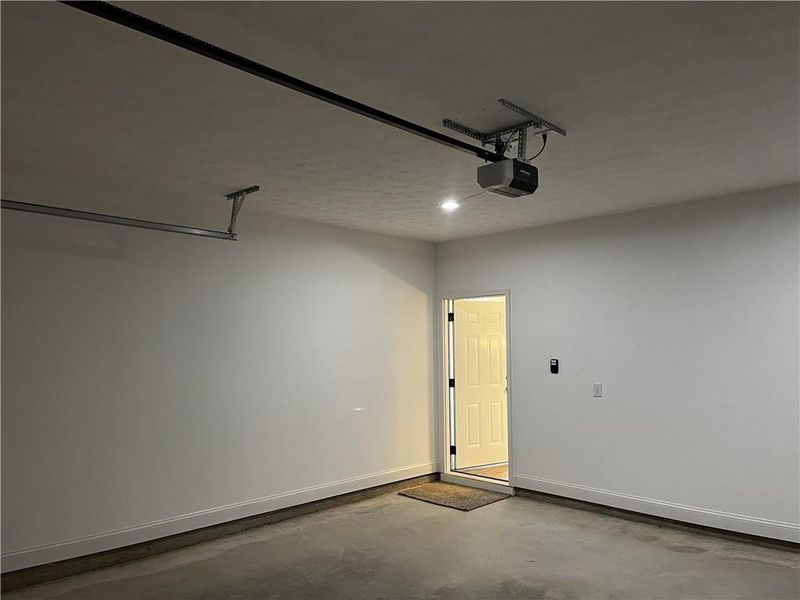 Spacious, unfurnished interior of a new home in , Hiram (Image 13).