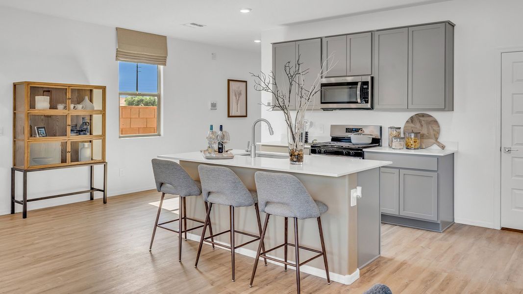Furnished interior view inside a new home in Hanson Ridge, Vail (Image 15).