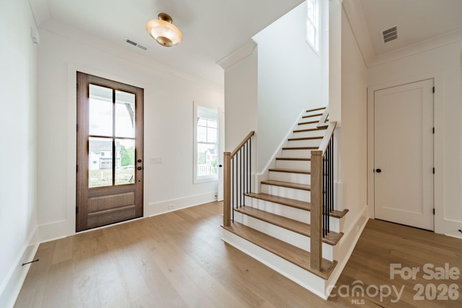 Spacious, unfurnished interior of a new home in , Davidson (Image 18).