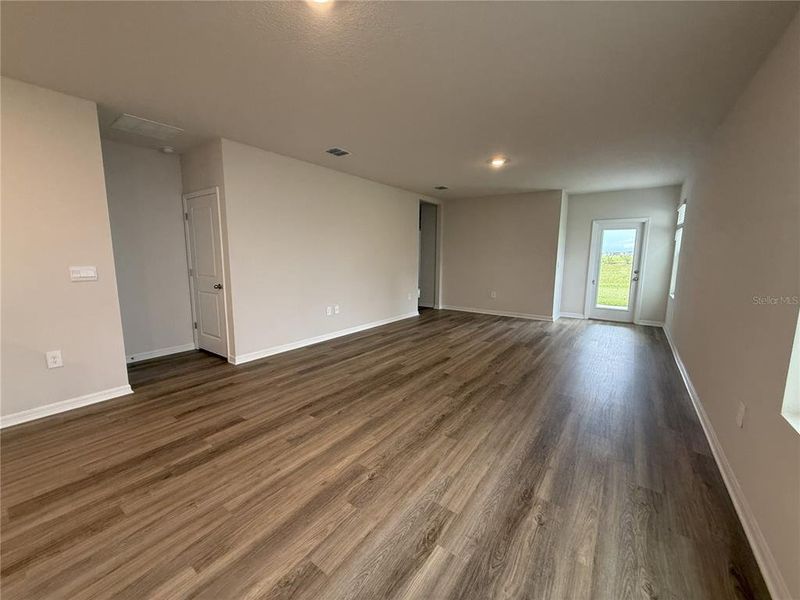 Spacious, unfurnished interior of a new home in Legacy Preserve, Parrish (Image 20).