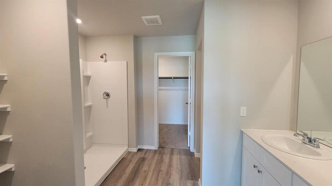 Furnished interior view inside a new home in Longhorn Estates, Fort Worth (Image 6).