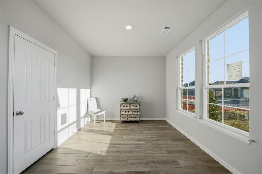 Spacious, unfurnished interior of a new home in Morningstar, Aledo (Image 32). Spacious, unfurnished interior of a new home in Morningstar, Aledo (Image 32).