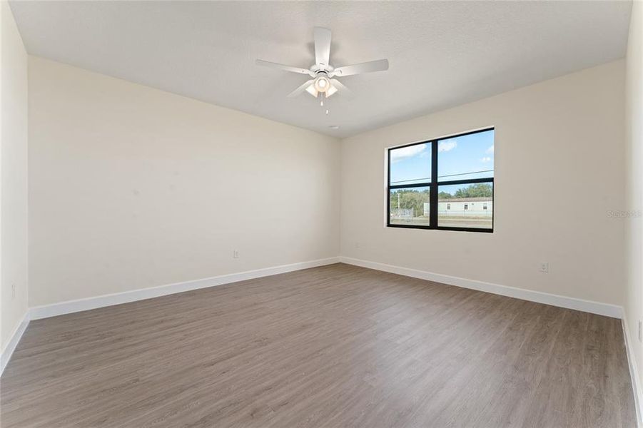 Spacious, unfurnished interior of a new home in , Palm Bay (Image 15).