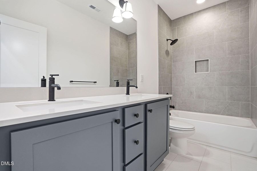 18-web-or-mls-502 W Chatham Dr-74 18-web-or-mls-502 W Chatham Dr-74