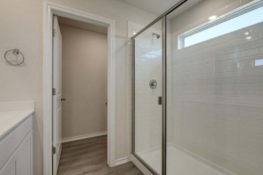 Image 21 representing the Placid by Ashton Woods in Meadows at Hennersby Hollow 40's, San Antonio, TX.