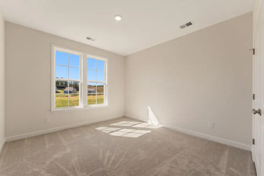 Spacious, unfurnished interior of a new home in Ridgecrest at Midway, Anderson (Image 23).
