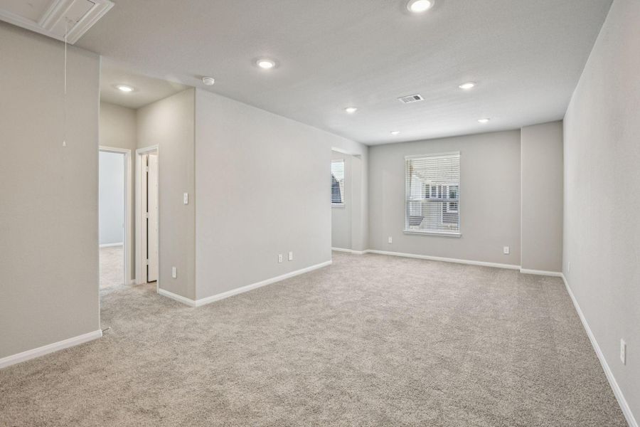 Spacious, unfurnished interior of a new home in Spring Brook Village - Luxe Series, Houston (Image 33).