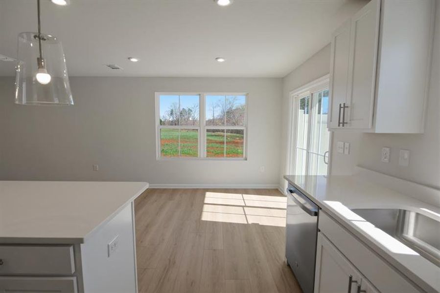 Spacious, unfurnished interior of a new home in Beech Glen, Anderson (Image 13).