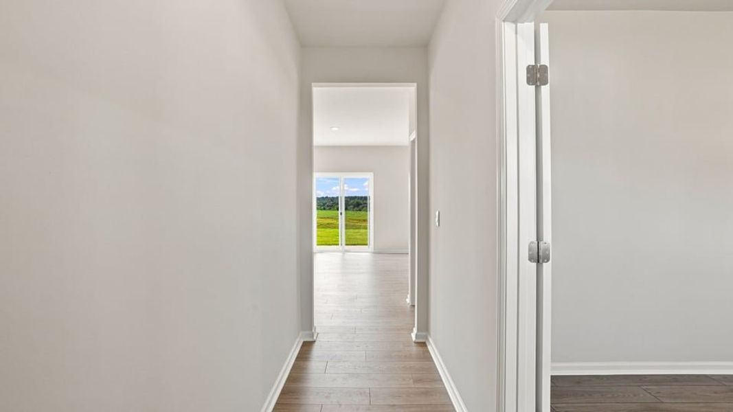 Spacious, unfurnished interior of a new home in Baxter Village, Boiling Springs (Image 18).