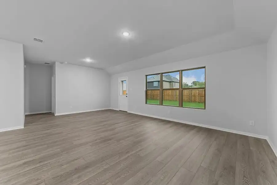 Representative unfurnished interior of a home built from the Knollwood by Cambridge Homes in Rolling Ridge, Van Alstyne (Image 18).