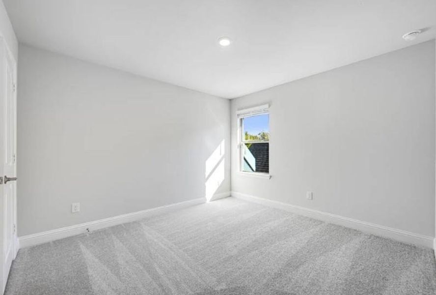 137 South Oak Drive - Ready Now!