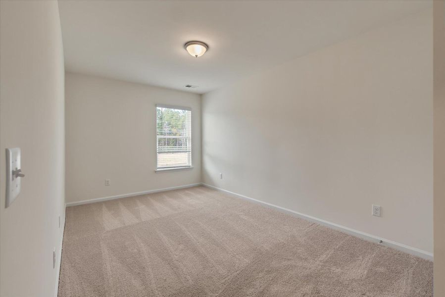 Spacious, unfurnished interior of a new home in The Landings at Montague, Goose Creek (Image 29).