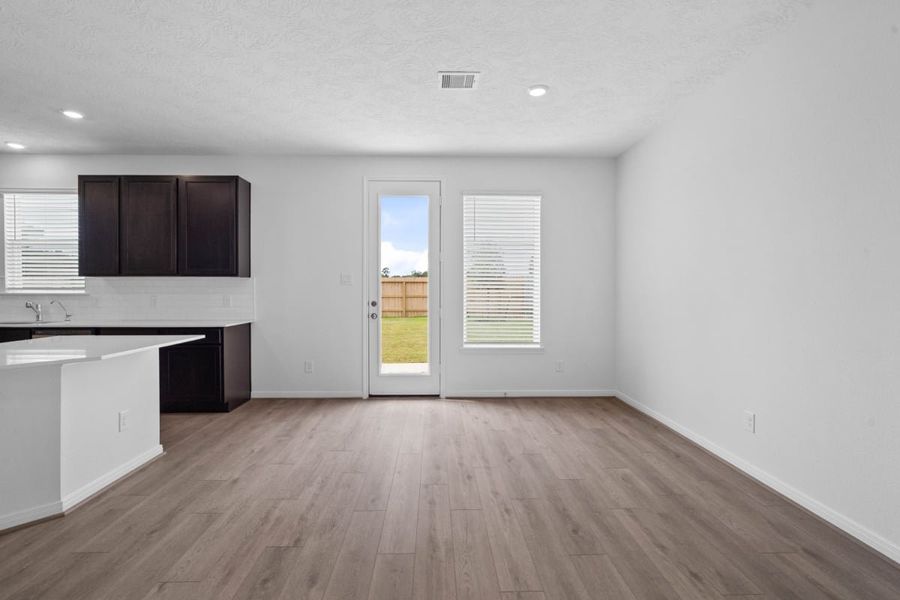 Spacious, unfurnished interior of a new home in Grace Landing, Willis (Image 13).