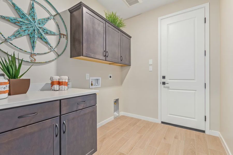 Representative furnished interior of a home built from the 2028 by Elliott Homes in Camilo at Santana, Yuma (Image 31).